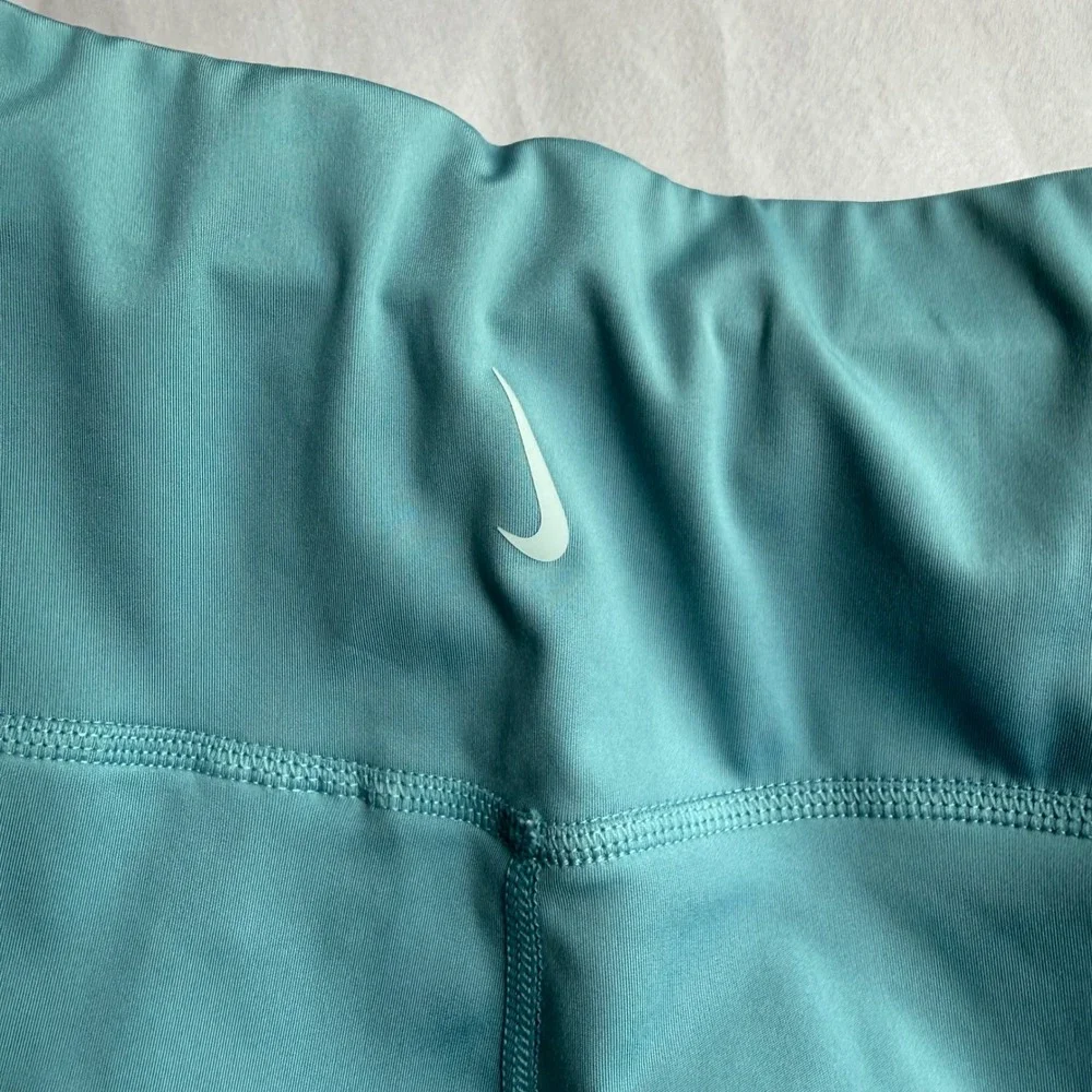 Nike Dri-FIT Womens 2X Teal Blue Cropped Leggings Athletic Tights Activewear